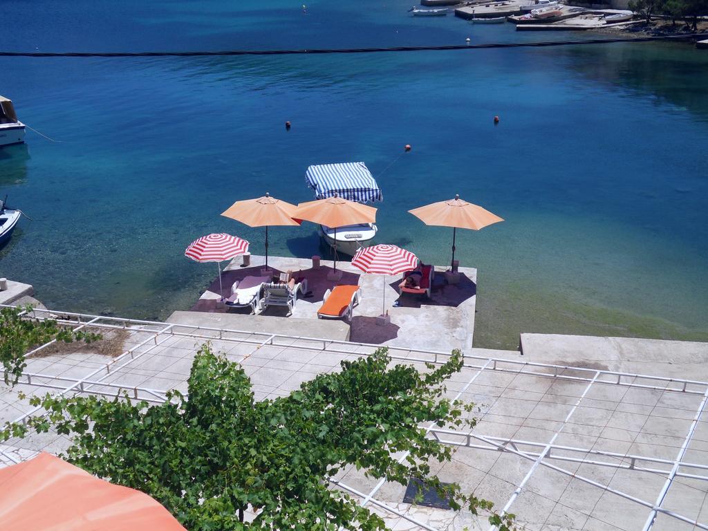 Apartments Segedin Zrnovo 部屋 写真