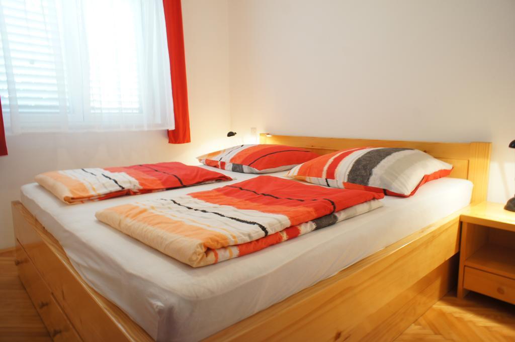 Apartments Segedin Zrnovo エクステリア 写真