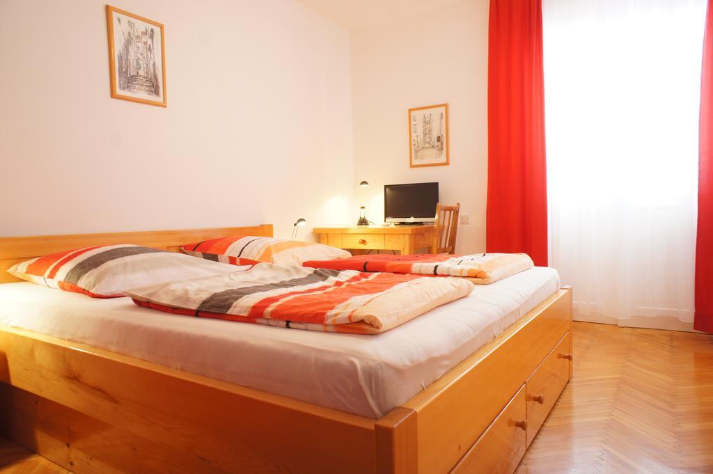 Apartments Segedin Zrnovo エクステリア 写真