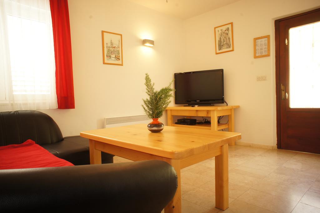 Apartments Segedin Zrnovo エクステリア 写真