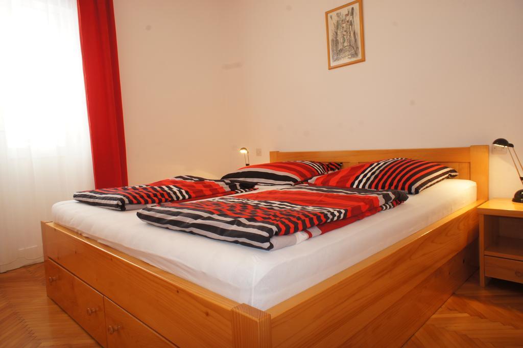 Apartments Segedin Zrnovo エクステリア 写真