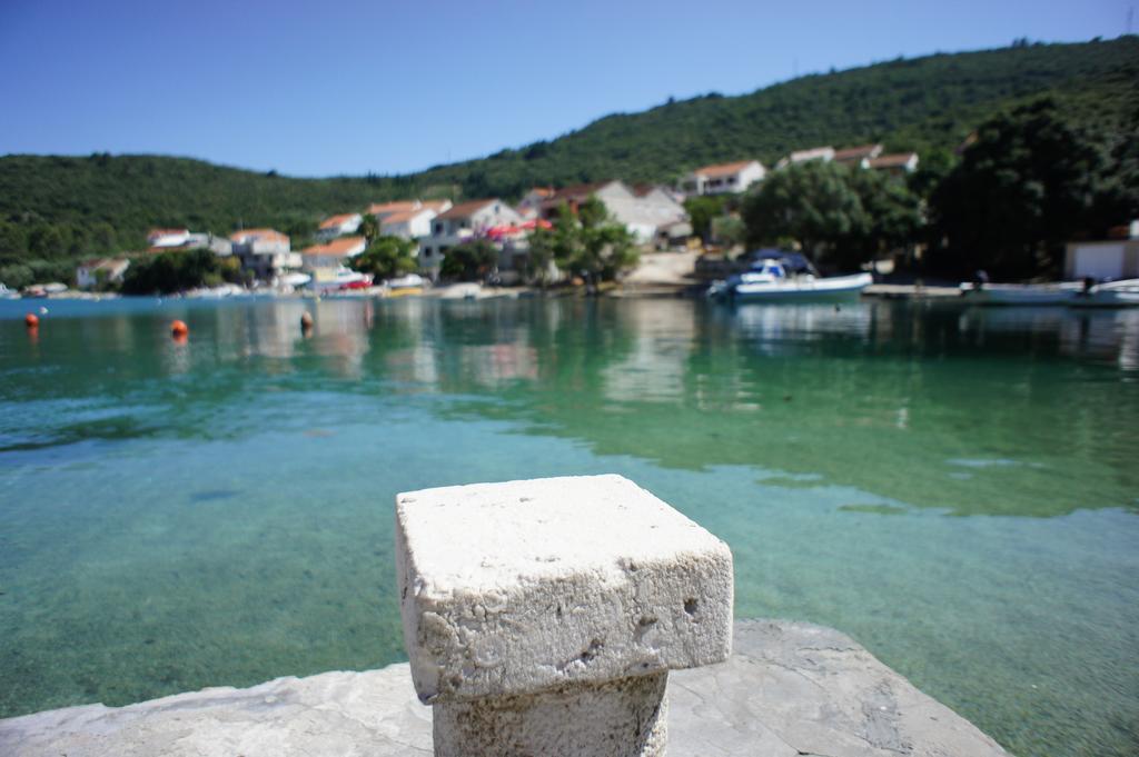 Apartments Segedin Zrnovo エクステリア 写真