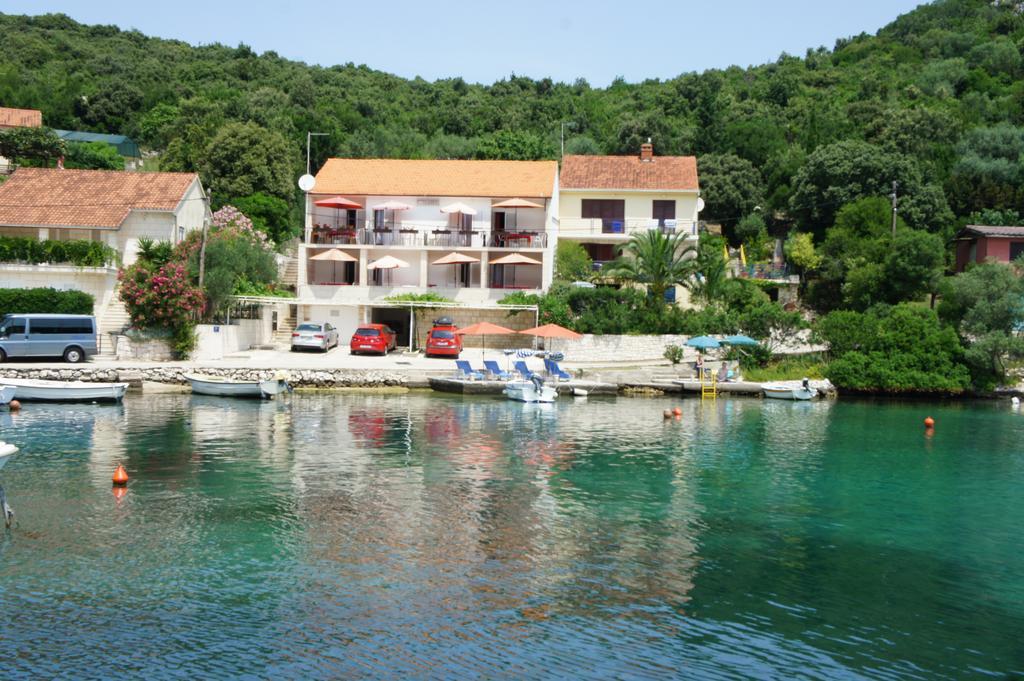 Apartments Segedin Zrnovo エクステリア 写真